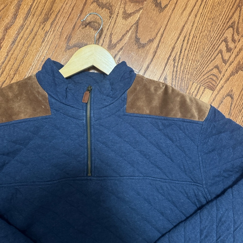 Vineyard Vines Quarter Zip - Picture 2 of 5